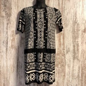 Tiana B size L knee length dress. Soft lightweight